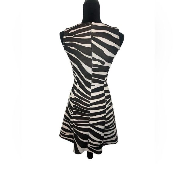 RARE MICHAEL KORS BROWN ZEBRA PRINT FIT & FLARE TRENDY COCKTAIL DRESS WOMENS 0 - Picture 4 of 7
